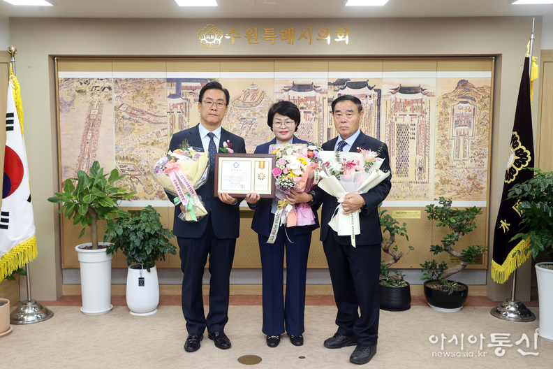 수원시 의회 김경례의원 (사)경기언론인협회 의정대상 수상