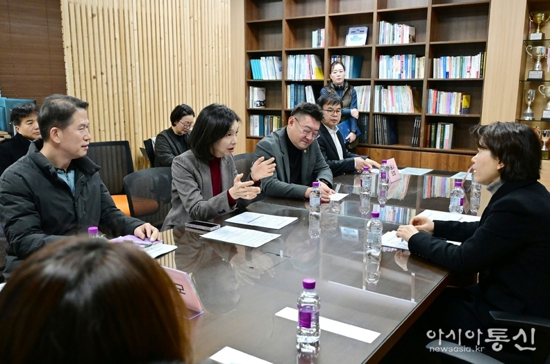 최호정 의장, 급식 중단된 학교 긴급 방문.