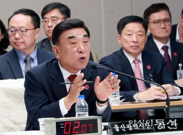 '온기나눔의 출범을 축하하는 김두겸 울산시장
