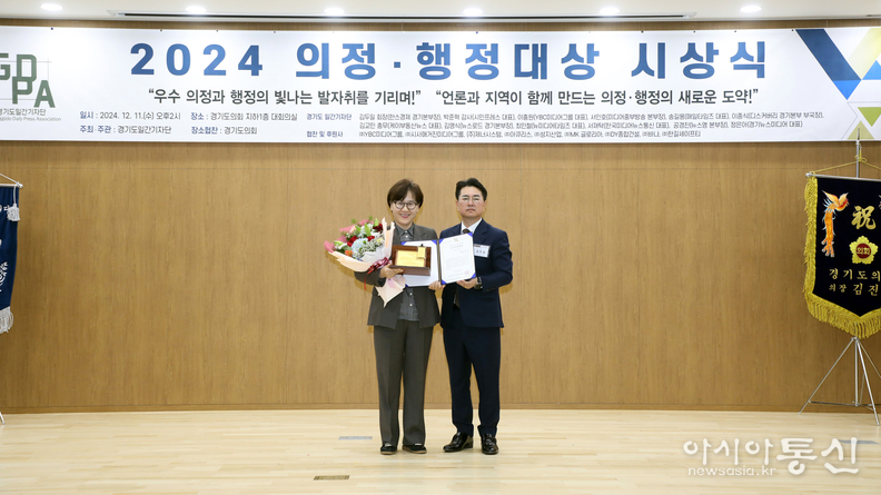 윤명옥 의원(좌)
