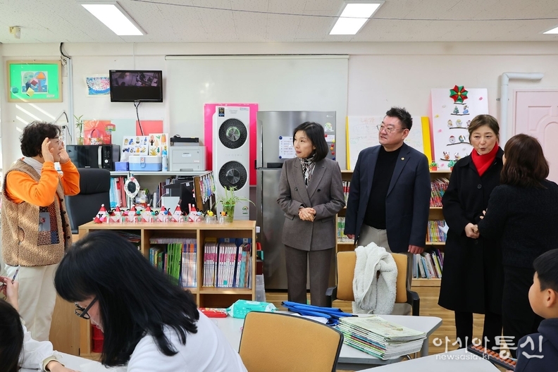 최호정 의장, 집회로 막힌 한남초등학교 현장 점검‧.