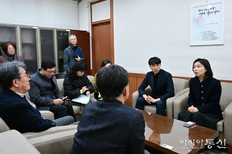 최 의장, 4월로 개학 미뤄진 북성초등학교 긴급 방문