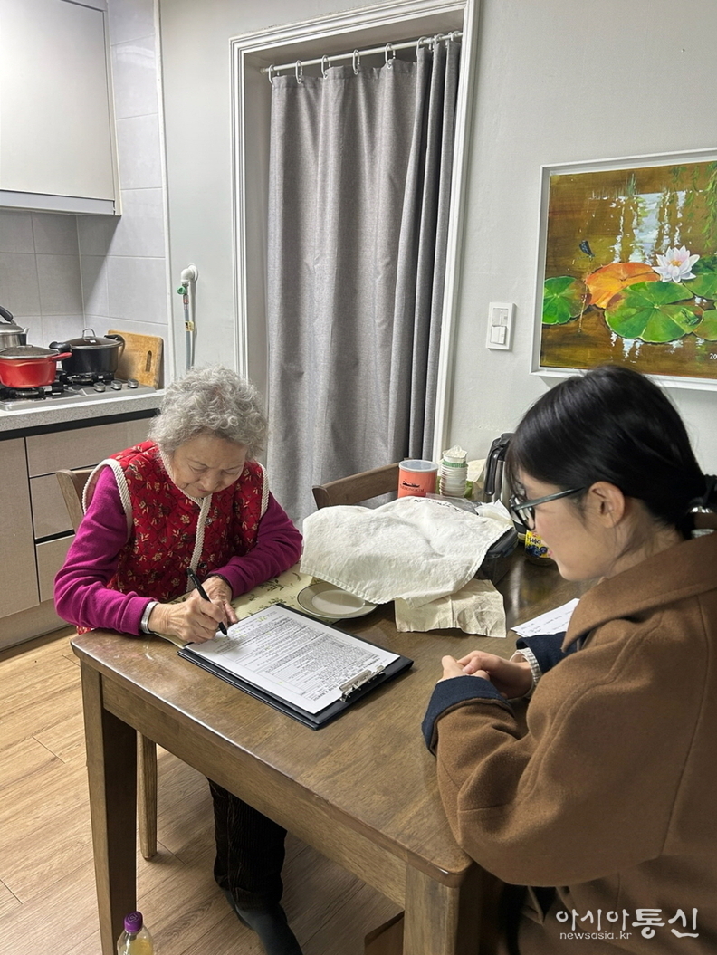 팔달구는 돌봄이 필요한 이웃을 위해 새빛돌봄(누구나) 사업을 지속적으로 운영하고 있다.
