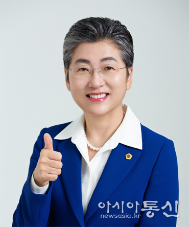 유 정 희 의원 (더불어민주당, 관악 제4선거구)<br>
제 11대 서울특별시의회 문화체육관광위원회 위원