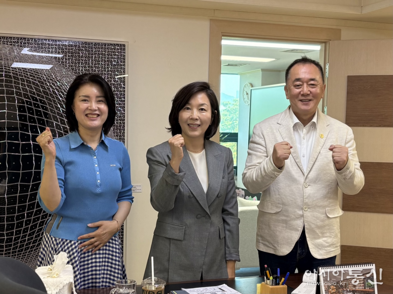 한국연극협회와의 면담 모습