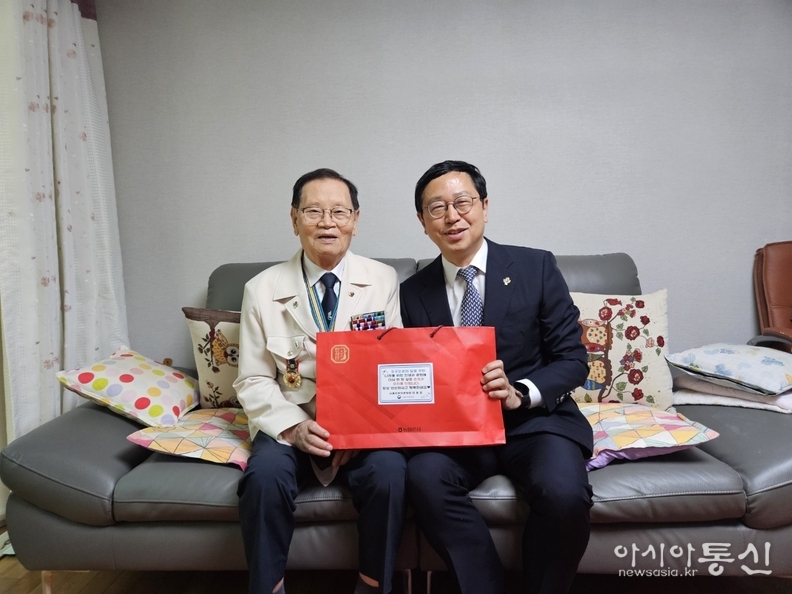 서울지방보훈청(청장 전종호) 6·25참전 국가유공자 위문 실시.