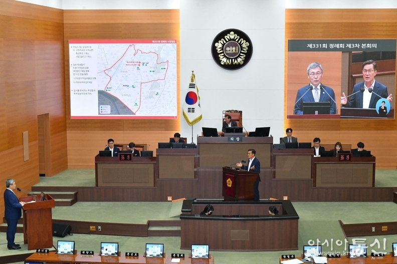 남궁역 위원(국민의힘, 동대문3) 제331회 정례회 제3차 본회의 시정질문 모습.