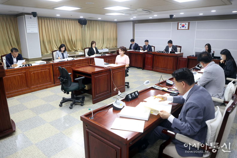 수원특례시의회 보건복지위원회(위원장 이희승)