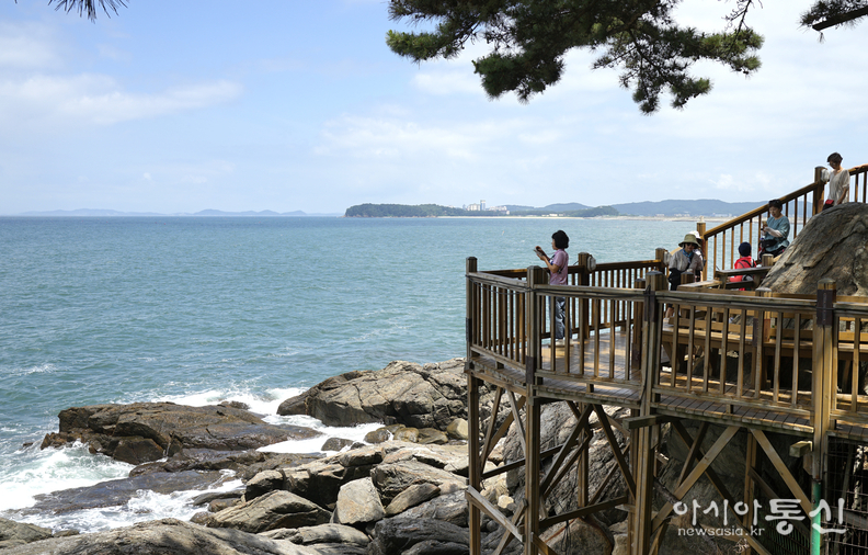 <충남 보령시, <strong>"보령 죽도 상화원 바닷길 여름"</strong>> 김광부 기자
