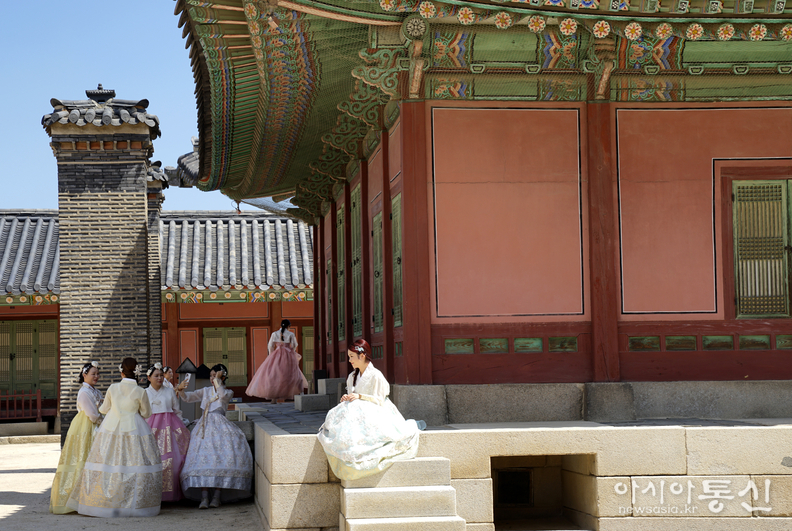 <서울시 종로구 사직로, <strong>"조선의 정궁(법궁) 경복궁의 여름(사적 제117호)"</strong>> 김광부 기자