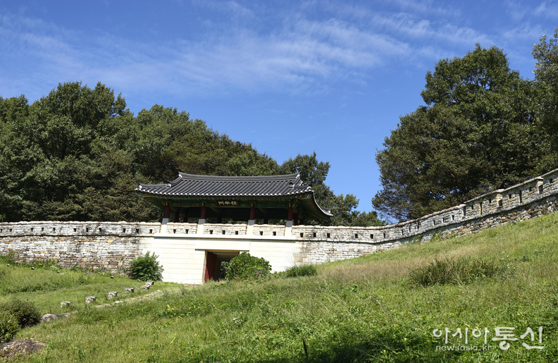 <경상북도 문경시 고모산성, <strong>"오정산에 위치한 고모산성은 삼국시대 신라성으로 군사방어용으로 지어진 석성"</strong>> 김광부 기자