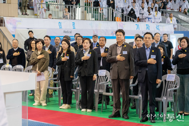 행사에 참여한 강남구의회 의원들