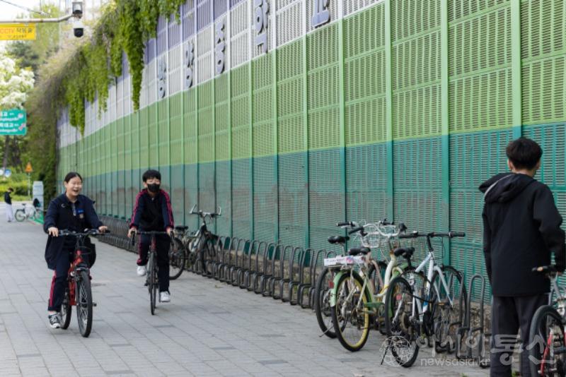 1. 자전거 보관대 정비(광양중학교).jpg