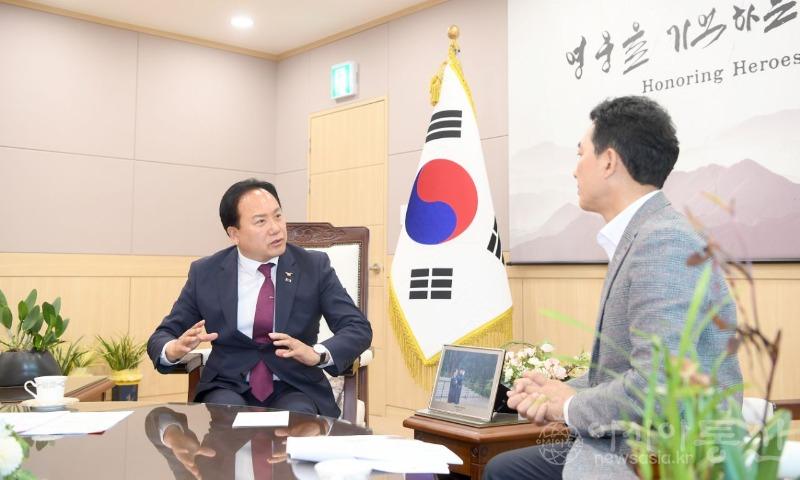1-2 국가보훈부 장관 만난 이권재 오산시장 “유엔군 초전기념식 국가기념일 지정”건의.jpeg