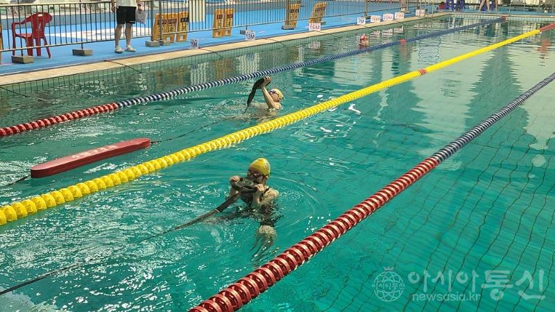 수상구조사 수험생의 인명구조 실기시험 (3).jpg