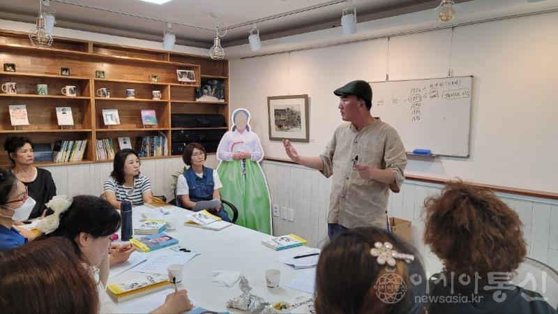 보도사진 신포동 주민자치회 안천아리랑 강의 운영.jpg