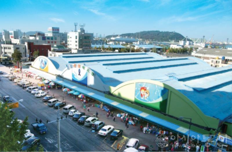 1-1 보도사진 (인천종합어시장 전경).jpg