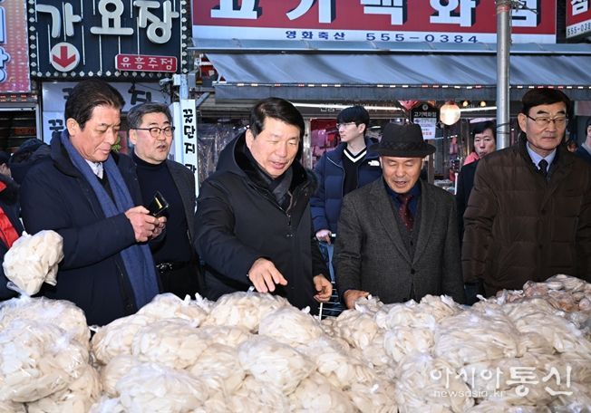 백경현 구리시장, 전통시장에서 장보기 행사 가져