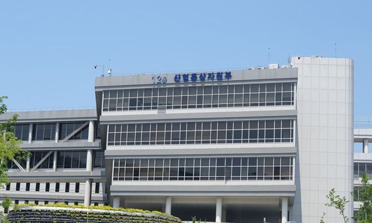 산업부, 배터리 산업 위기 극복 및 재도약 추진