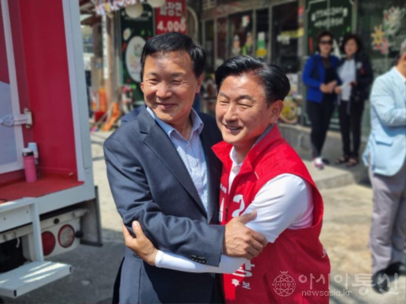 손학규 전 지사, 김동근 후보 응원유세1 (1).jpg
