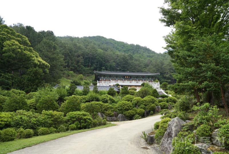 <강원도 인제, "인제천리길 도리께마을" (용화사) > 김광부 @