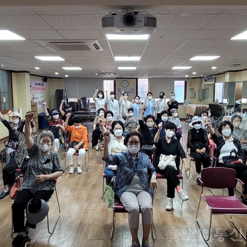 사본 -지역사회와 함께하는 구강보건의 날’ 삼육보건대학교 치위생과 전공봉사동아리 하이진 구강보건 캠페인 개최01.jpg