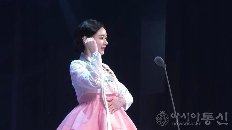 옆 모습이 아름다운 모습2.jpeg