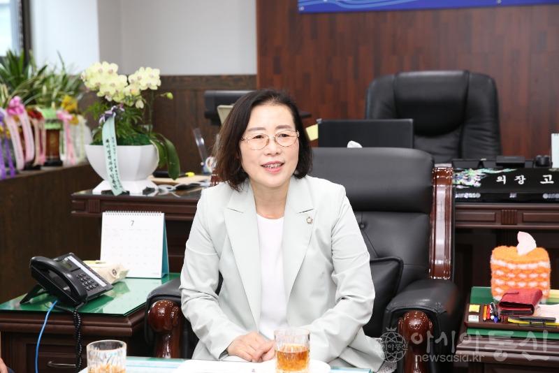 서구의회 고선희 의장 취임 인터뷰(2023년)_사진.jpg