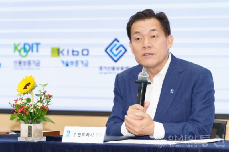 중소기업에 3000억 원 규모 통큰 대출 지원… 금리는 낮춰(2).jpg