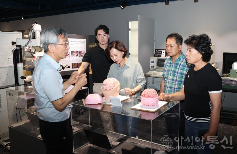 20230809 기획주민복지위원회 현장 점검(심장박물관) (14) (1).jpg