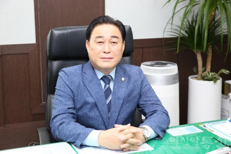 2023-08-16 보도자료 사진1(김춘수 의원, 해병전우회 지원 조례 발의).JPG
