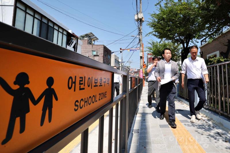 (1)초격차 부모안심 어린이통학로_2차_현장점검1.jpg