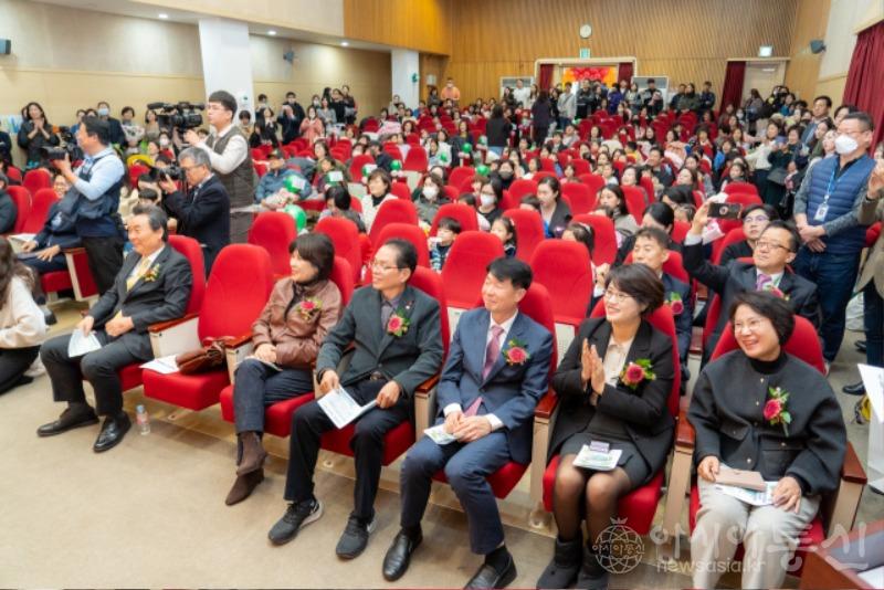 사진2. 강남구의회, ‘제17회 자연보호 강남구 유아 및 유치부 사생대회 시상식’ 참석.jpg