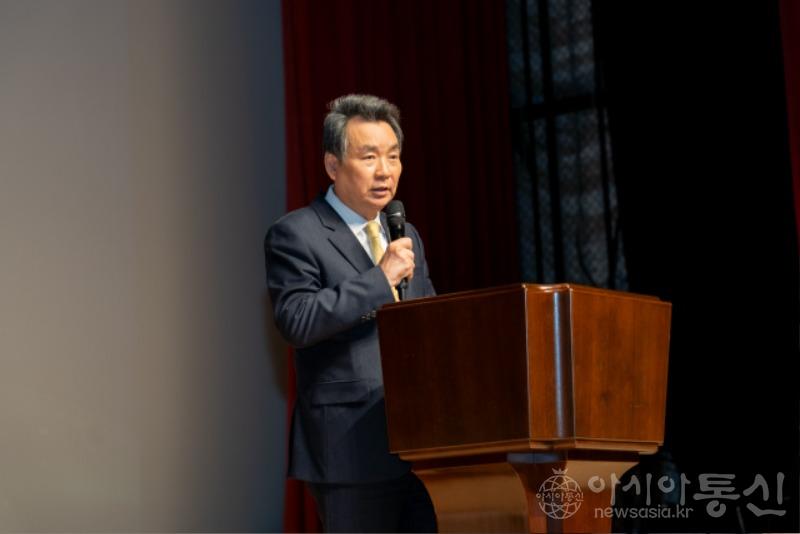 사진1. 강남구의회. ‘제4회 강남복지포럼' 참석.jpg