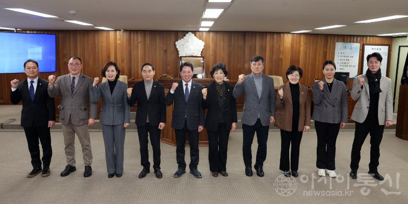20231221 제232회 제2차 정례회 마무리 (1).jpg