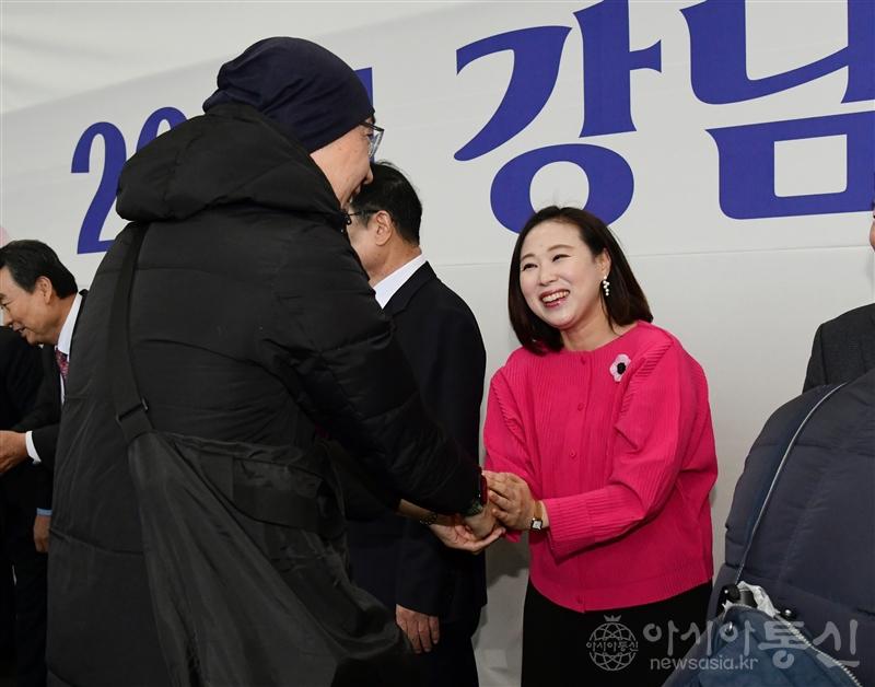 (2024.1.15) 서울시의회 이새날 의원, ‘2024 강남구 신년인사회’참석 (1).jpg
