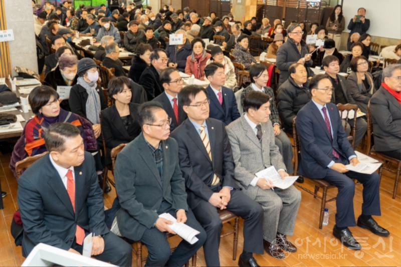 사진2. 강남구의회, 2024년 경로당 지도자 리더십 교육 및 신년인사회 참석.jpg