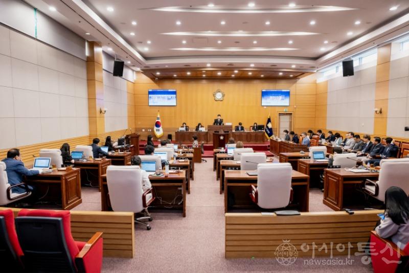 제268회 임시회 제2차본회의.jpg