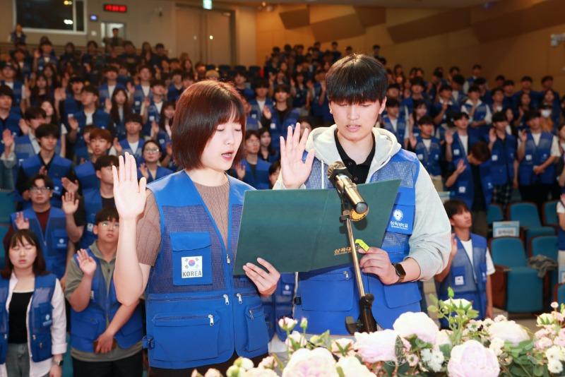사본 -[사진2] 학생 대표 선서.jpg