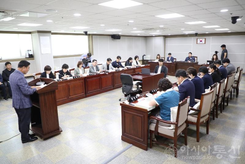 수원시의회 예결특위.jpg