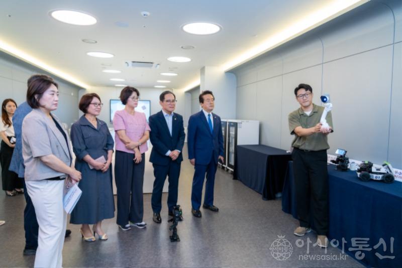 사진2. 강남구의회 행정안전위원회, 제9대 후반기 원 구성 후 첫 현장방문 실시.jpg