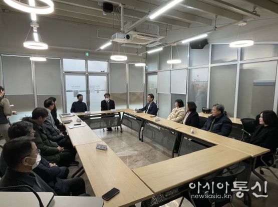 지난 6일 녹지분야 5개 비영리 민간단체 대표가 참석한 가운데 포항시 산림조합과 함께 2025년 녹지분야 민간단체 간담회를 개최했다.