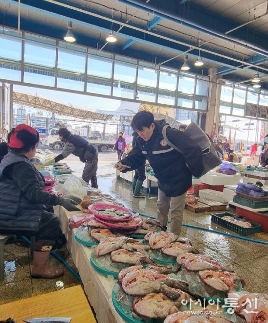 포항시는 설 명절을 앞두고 수요 급증이 예상되는 제수·선물용 수산물과 수산가공식품에 대해 안전관리를 강화하고 있다.