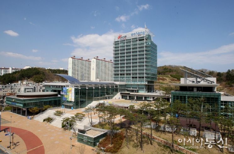 포항시청사 전경.