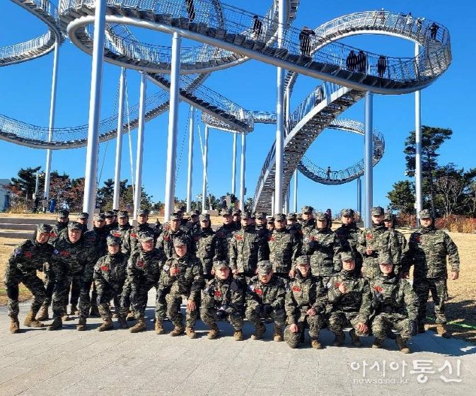 해병대 전역 예정자 200여 명 대상 포항 대표 관광지 투어