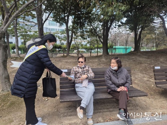 울산 남구보건소, 제18회 암 예방의 날 기념 캠패인 진행국가 암 검진의 중요성을 알린다.
