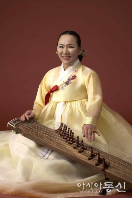 국가무형유산 '가야금산조 및 병창' 중 '가야금병창' 보유자로 인정 예고된 정옥순 씨