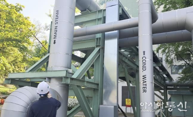 수원시자원회수시설에서 생산한 증기를 민간 발전소로 전달하는 배관