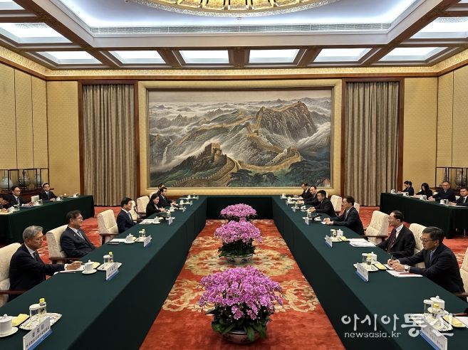 한정 국가부주석 면담