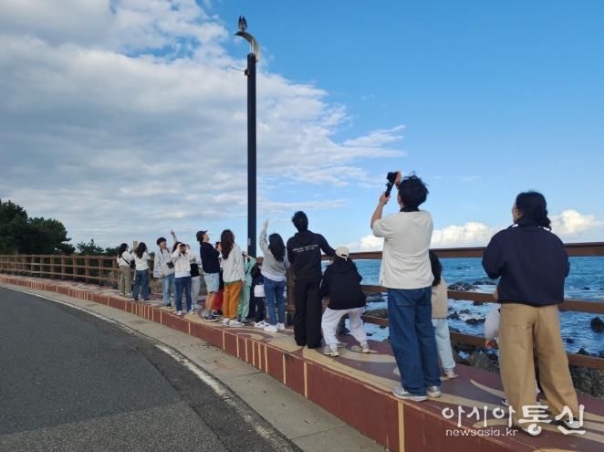 울산기후위기대응센터는 25일 간절곶 일대에서 '철새 관찰' 특별 프로그램을 열었다.j